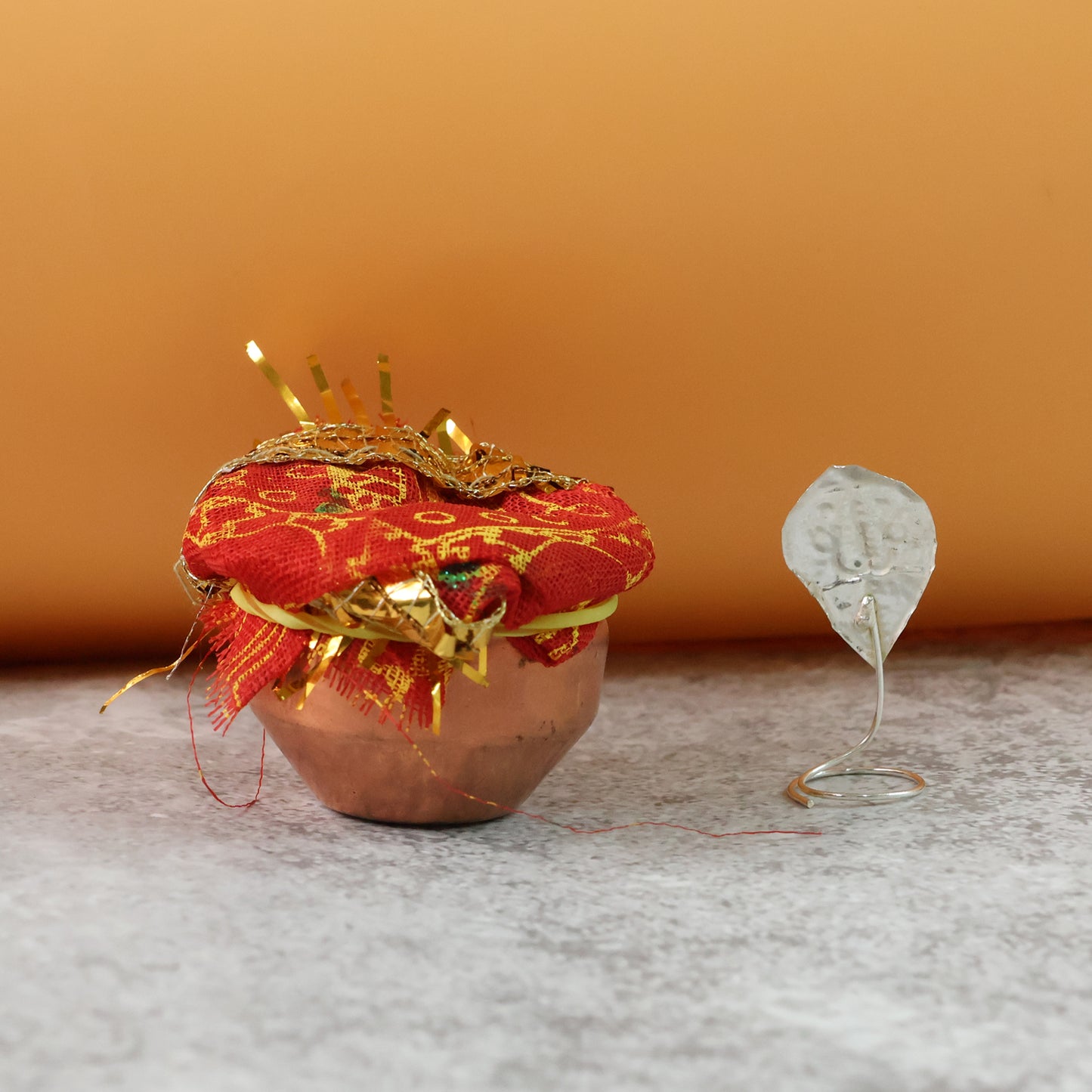 Vastu Kalash Pooja Decorative Copper-style Kalash - (1 Set)