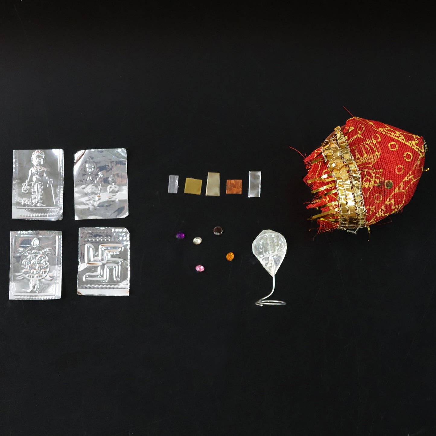 Vastu Kalash Pooja Decorative Copper-style Kalash - (1 Set)